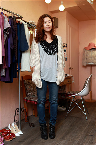 ギヒさん(27歳 販売員)
ルーズな着こなしの引き締め役はビンテージ風の編み上げブーツ