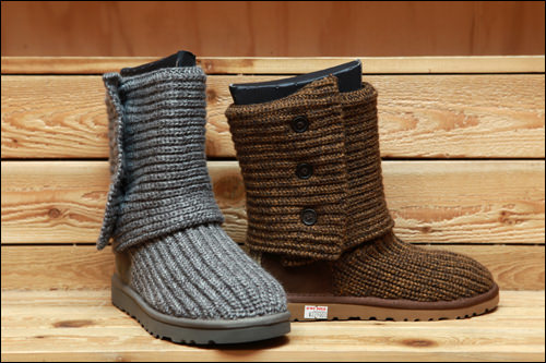 足元ポカポカ!ニットブーツ
各279,000ウォン(O'MY SOLE 梨大店)