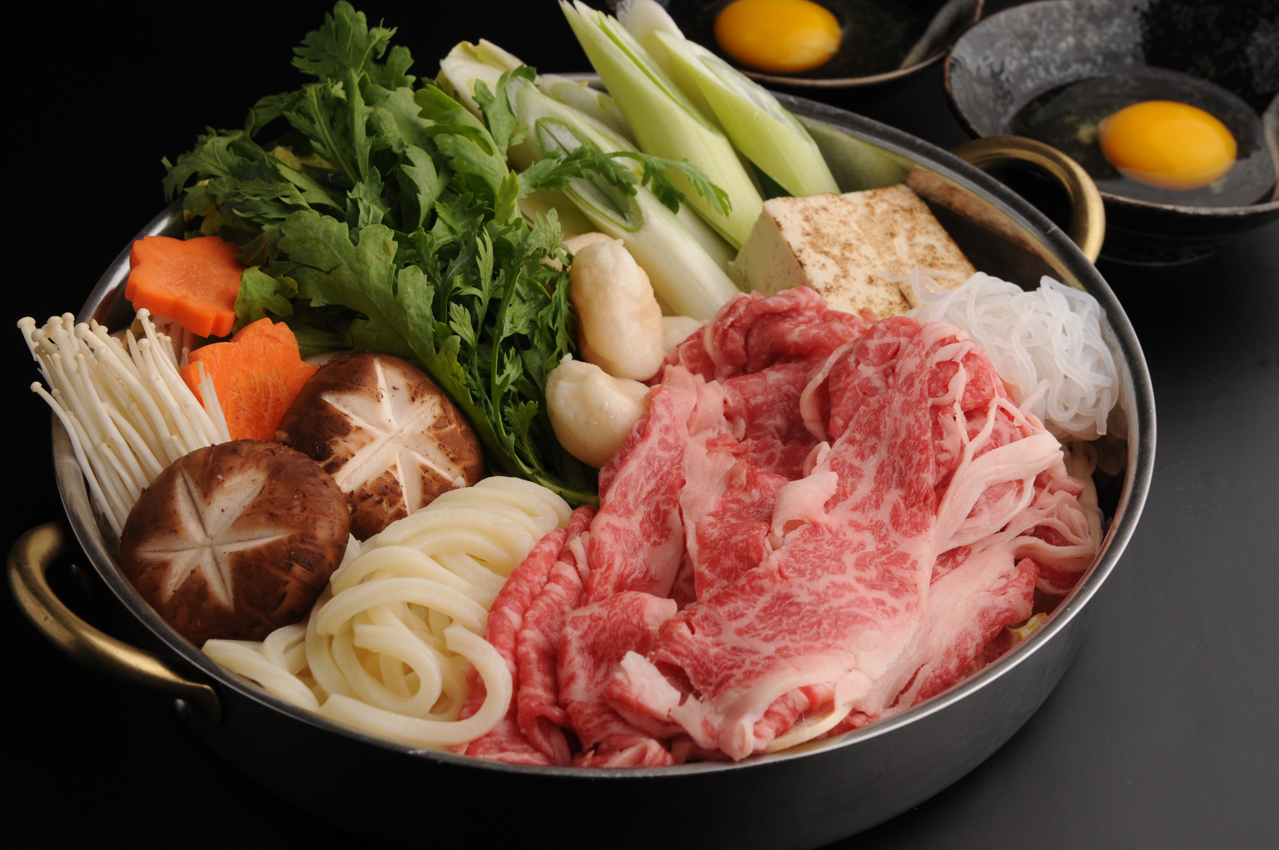 韓牛なべは大きな鍋でも
(2人前(200g)、64,000ウォン)