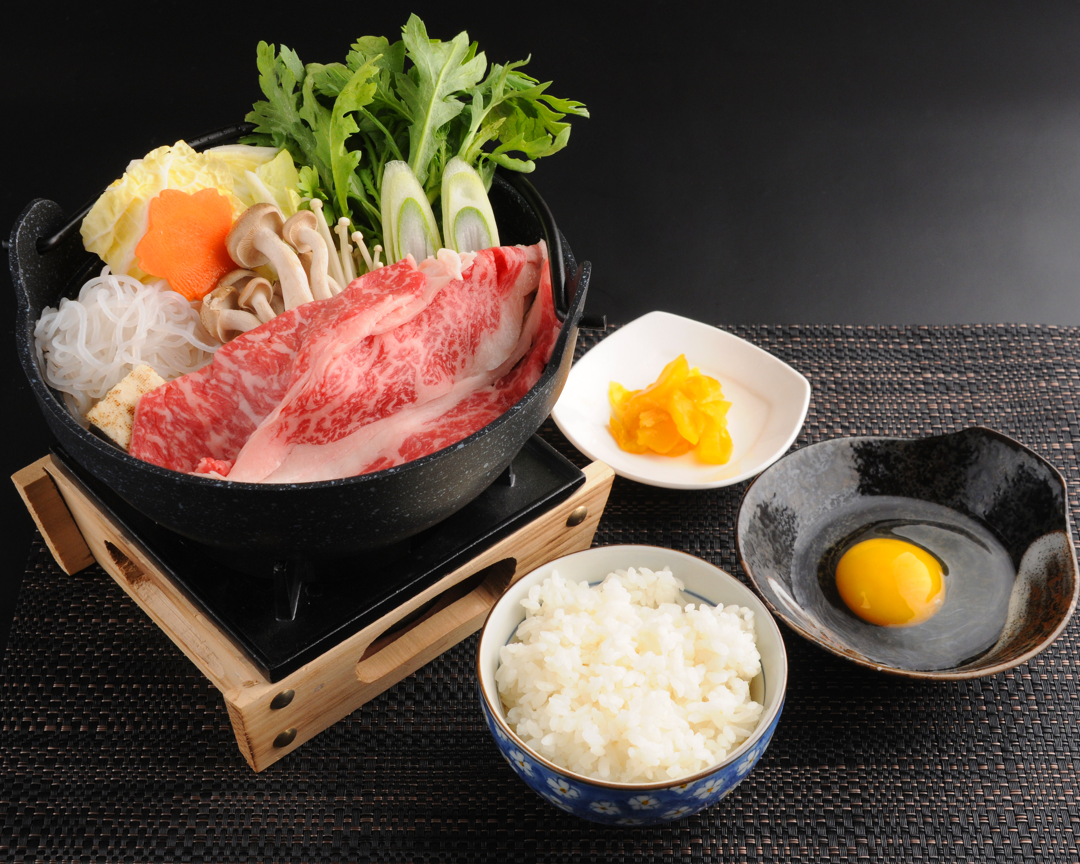 特選韓牛なべ定食 28,000ウォン