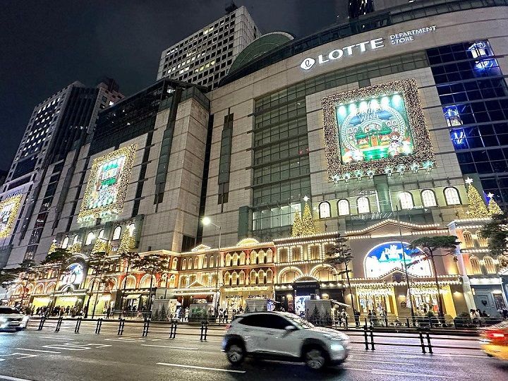 明洞の「ロッテ百貨店 本店」