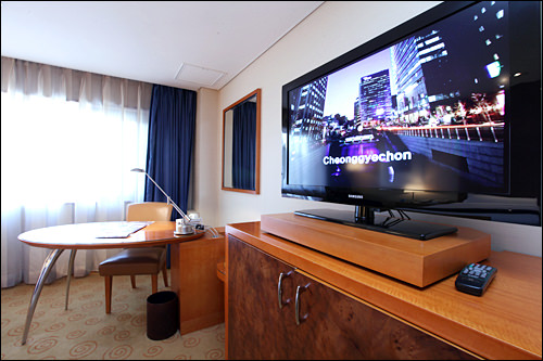 大型インチのテレビ