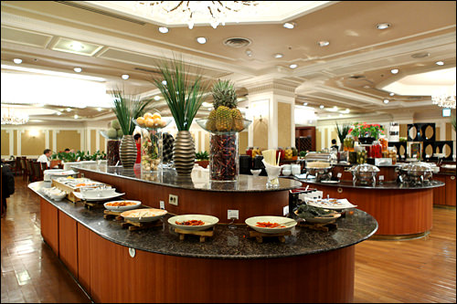 1階「King’s」で6:30~10:00まで