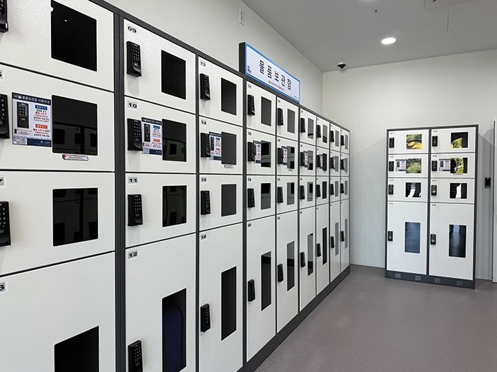 無料コインロッカー
「*+4桁」で開け閉めを行う