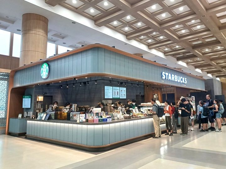 STARBUCKS COFFEE(スターバックスコーヒー)
搭乗ゲート35番付近
