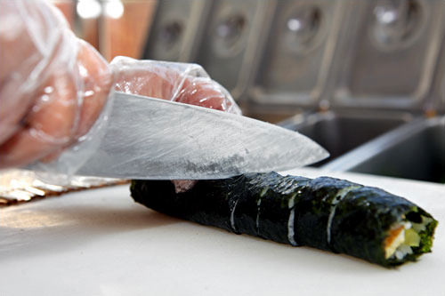 6.ひと口大に切ります。