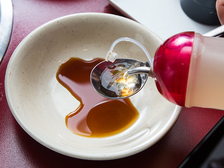 2.お酢をスプーン1杯