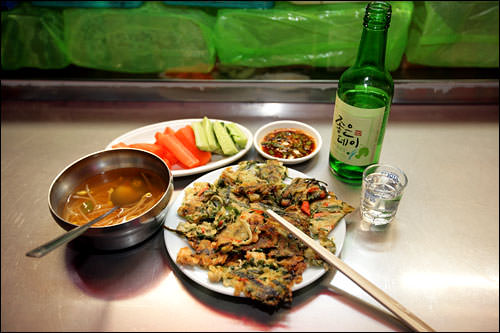パジョン(10,000ウォン)
焼酎(4,000ウォン)
