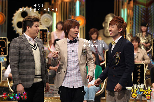 「強心臓」で生まれたギャグチーム「トゥク・アカデミー」は、SBS放送芸能大賞新人賞も受賞(2009)