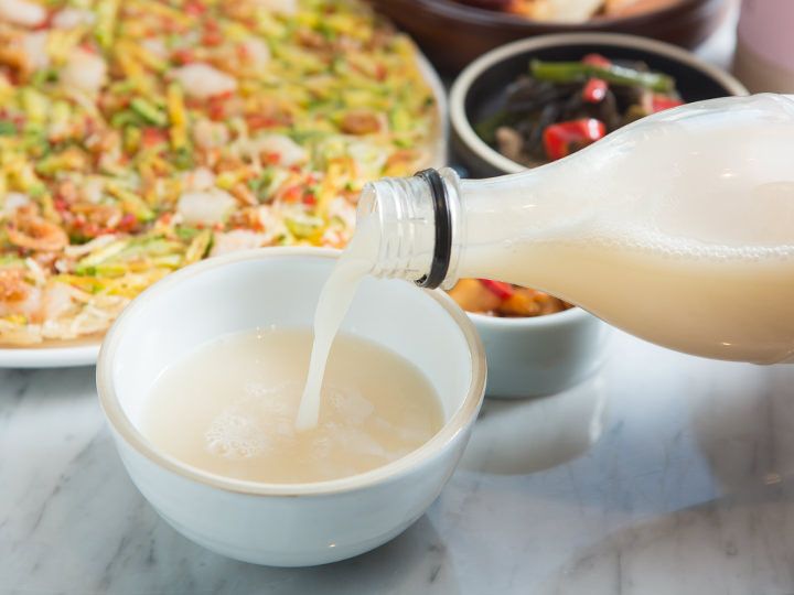 韓国の伝統酒マッコリの魅力に迫る！ | 食習慣・食文化 | 韓国文化と生活｜韓国旅行「コネスト」