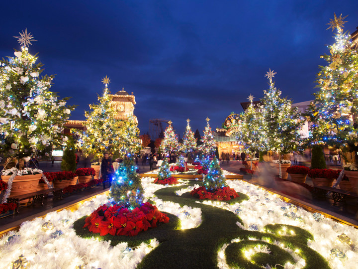 冬のイルミネーションは幻想的
©エバーランド