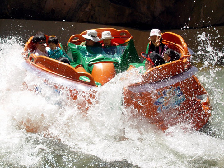 110センチ未満の子供は保護者同伴
©エバーランド