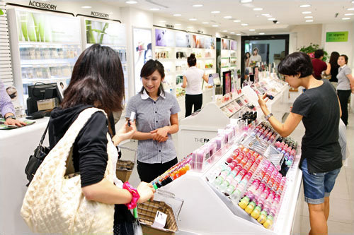 明洞などの観光地はほとんどが営業