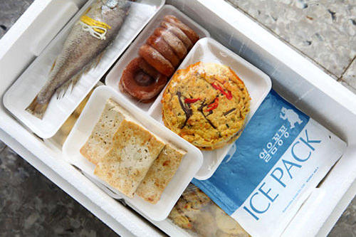 料理は冷蔵された状態で届く