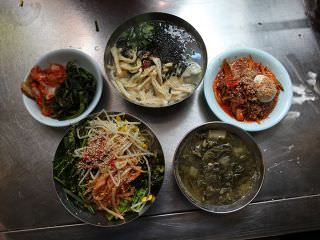 人気メニュー「麦ご飯(ポリパッ)」