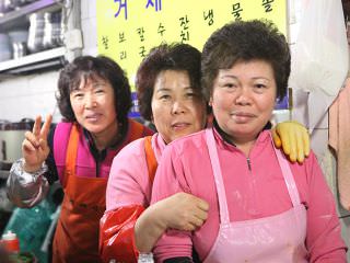 巨済島(コジェド)出身の店主姉妹が営業