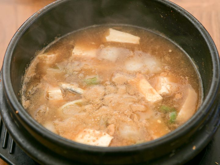 田舎の素朴な香りがする味噌チゲ(2人分)