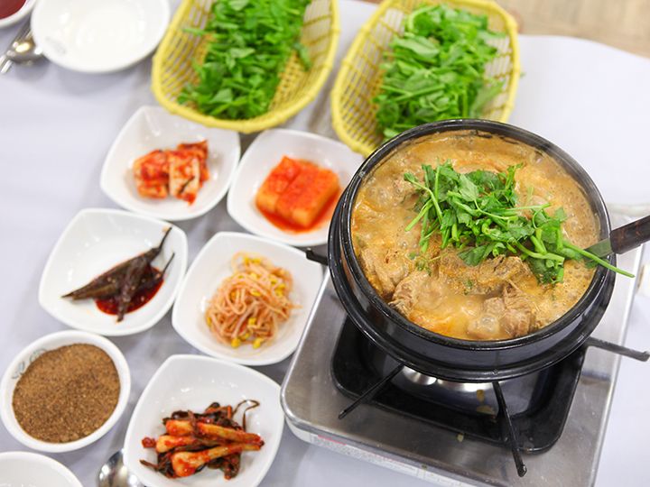 オリタン、おかず、
セリがセット(写真は半羽分)