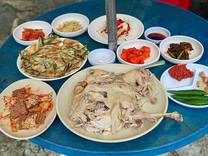 チヂミなどおかずも豊富