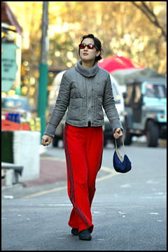 ズボンがジャージって・・・