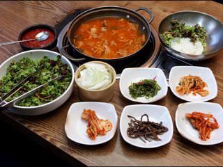 韓国料理をリーズナブルに味わえる24時間営業の「コネンジ」