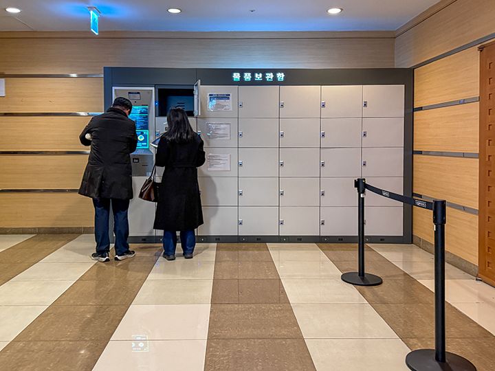 コインロッカー