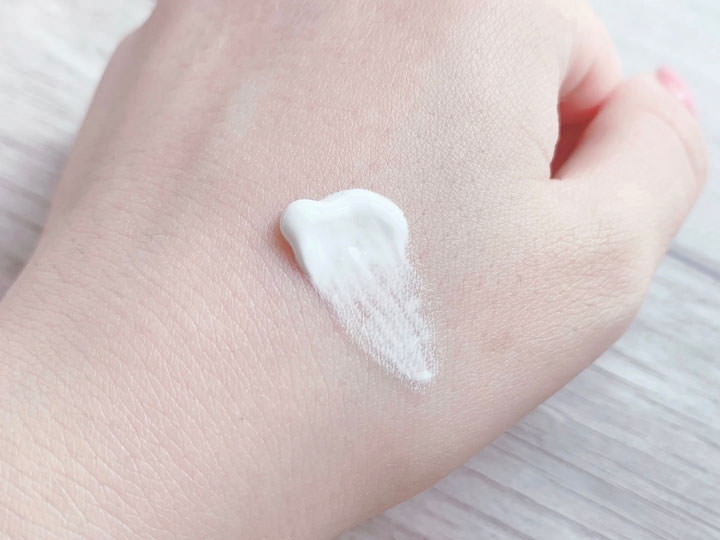 真っ白で濃厚そうな印象