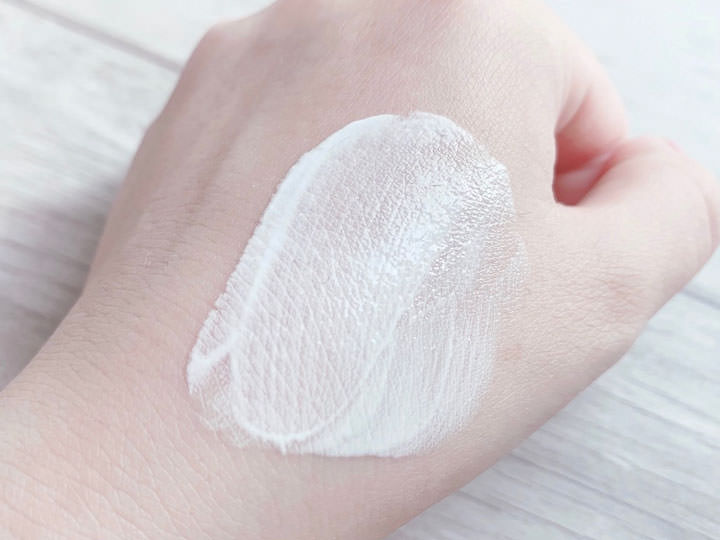 伸ばすとみずみずしく馴染みが良い