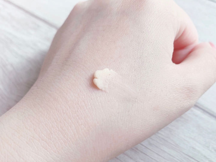 ベタつかないバームのようなテクスチャー