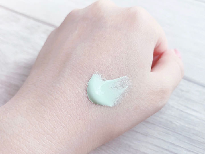 濃厚に見えてベタつかないリキッドタイプ