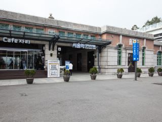 2017年11月末から利用開始した「京義・中央線ソウル駅」プラットホーム・改札口