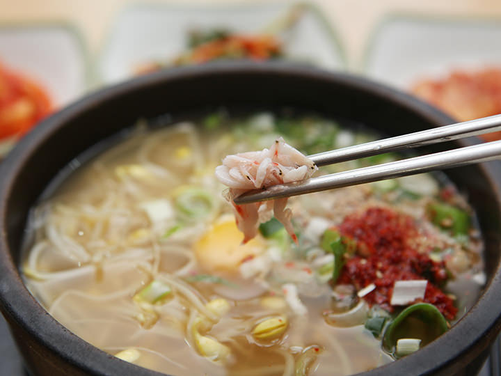 塩気が足りない場合はあみえびの塩辛(セウジョッ)を追加して、好みの味に整えることができます。