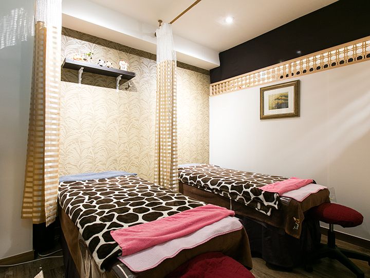 マッサージ室(2人用)