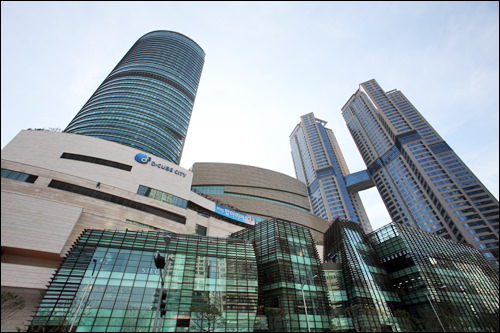 現代百貨店 D-CUBE CITY｜汝矣島・永登浦(ソウル)のショッピング店  