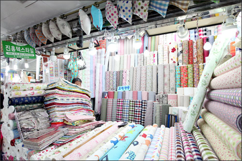 今回購入した店「ジヌンテキスタイル(A棟2階2190号)」