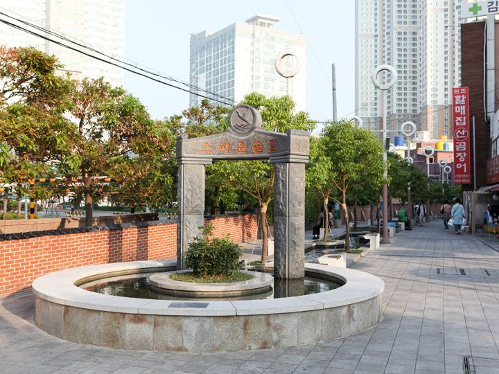 スパユンスル通り