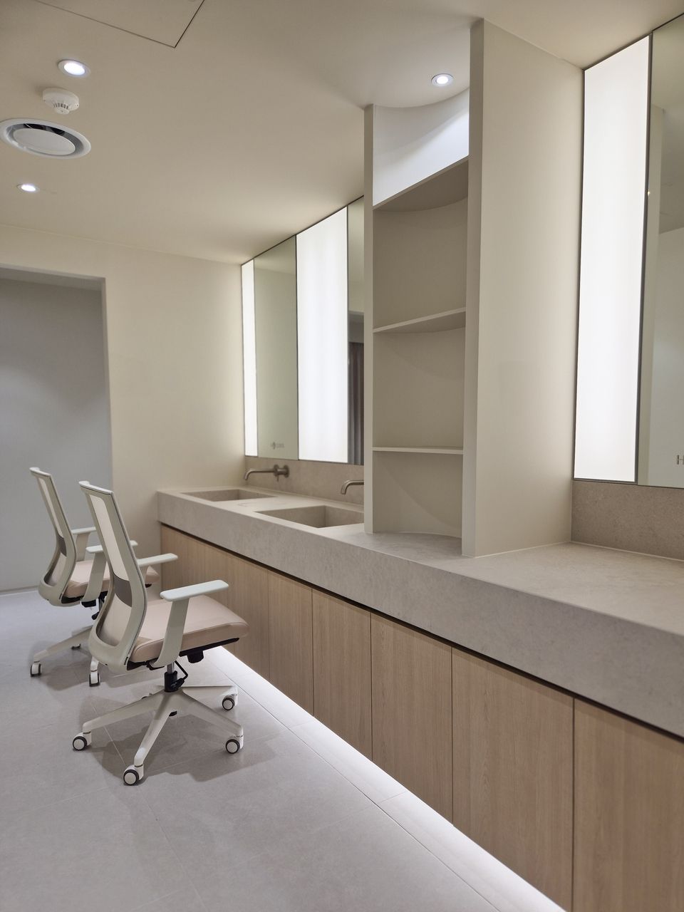 パウダールーム