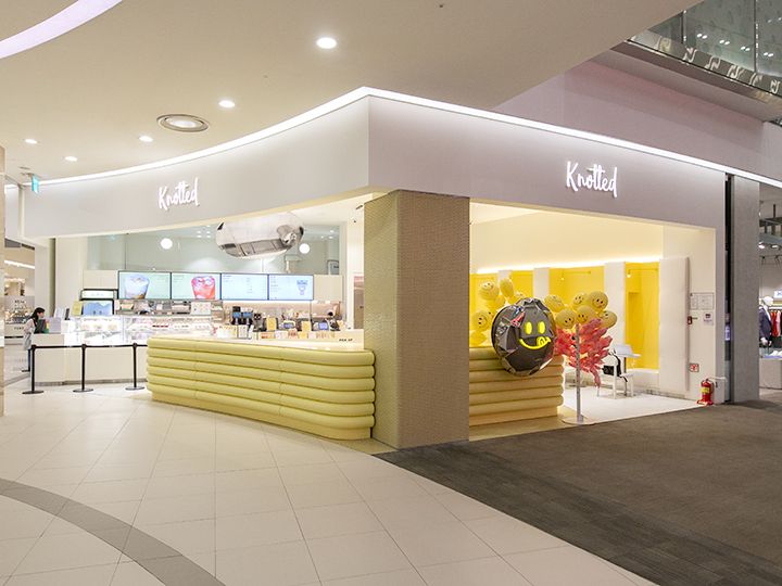 人気のドーナツカフェ「CAFE Knotted(カフェ・ノッティード)」