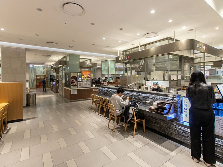 地下2階:フードコート