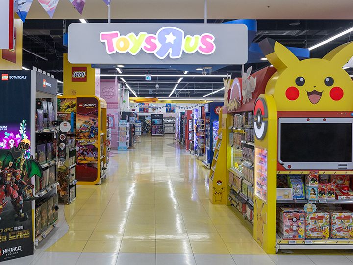 トイザらス(地下1階)