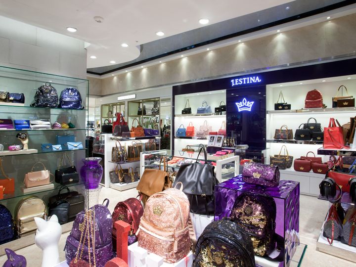 J.ESTINA ロッテ本店|明洞(ソウル)のショッピング店|韓国旅行 J.ESTINA ロッテ本店|明洞(ソウル)のショッピング店|韓国旅行
