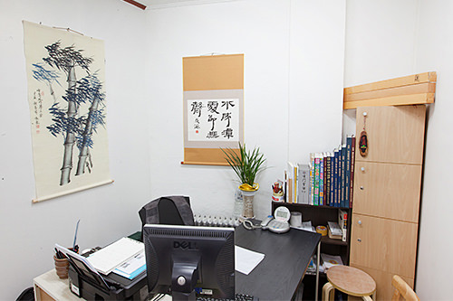 掛け軸が素敵な多優先生の相談室