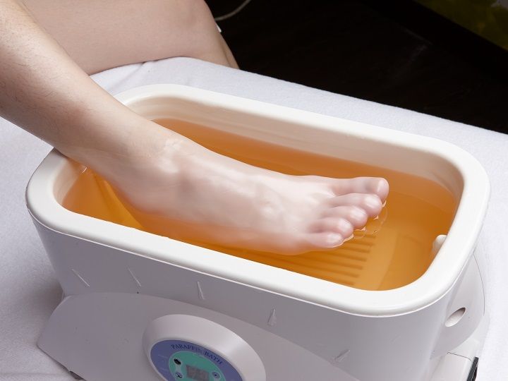 6. 足保湿パラフィンパック
保湿成分を含んだパラフィンと呼ばれるロウを使用した美容パックで、血行の流れを良くします。