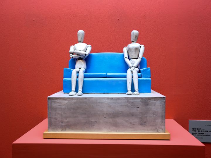 デイビット・ホフマン作
「抵抗できない力VS動くことのできない物体」