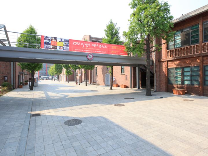 「ドリームハイ」の
キリン芸能高校校舎として登場