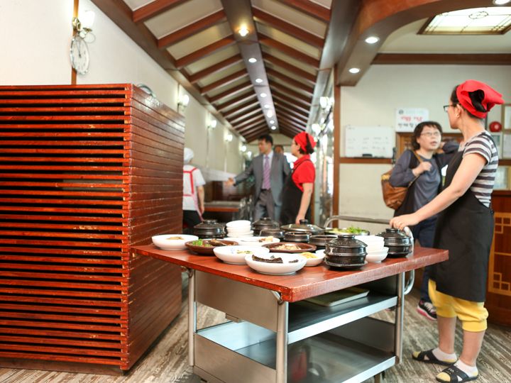 台車で運びセッティングします