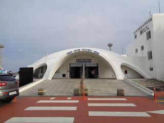 城山浦港(ソンサンポハン)総合旅客ターミナル