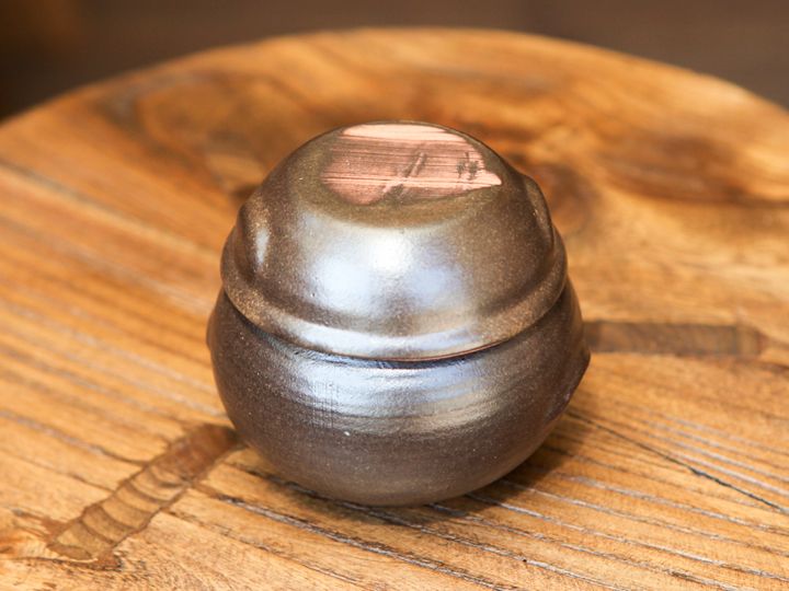 オンギ(甕)の調味料入れ