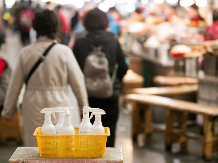 ソウルの巨大市場「広蔵市場(クァンジャンシジャン)」にも自由に使える消毒液が設置