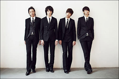 CNBLUE